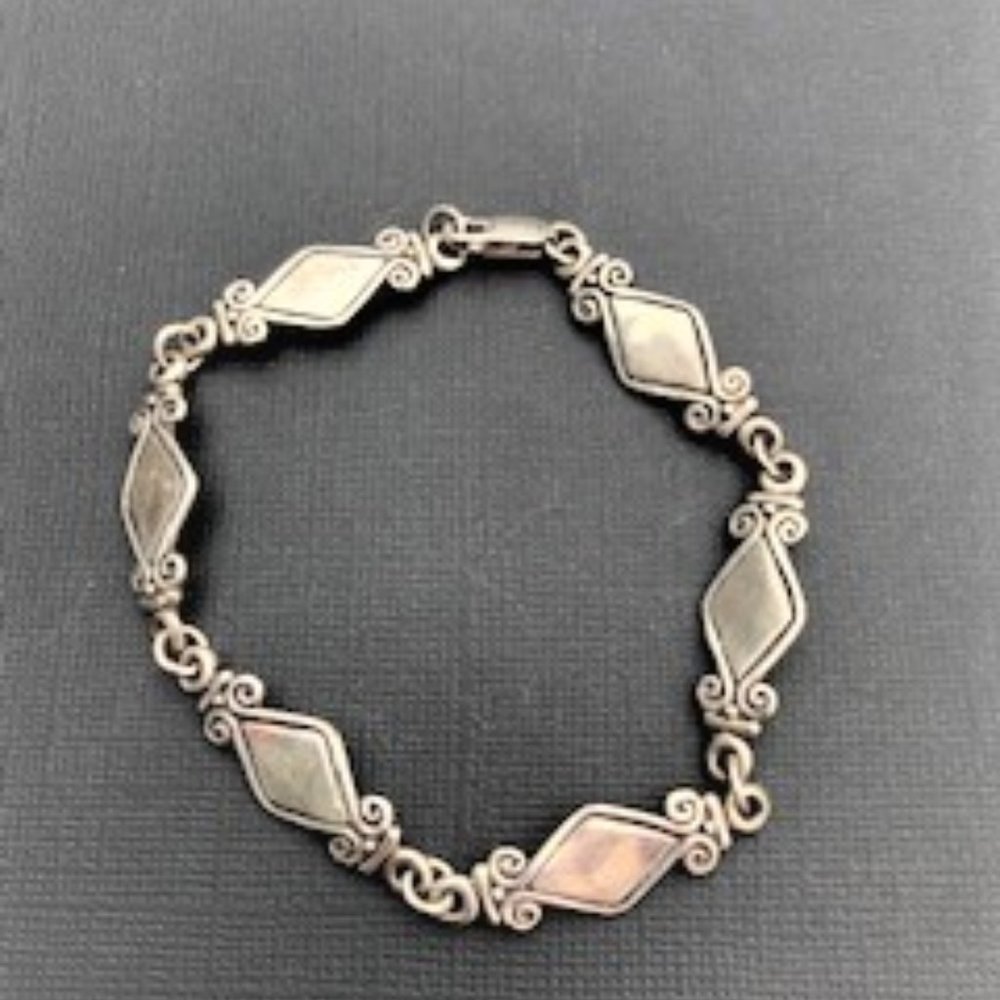 ⬇️Hand Crafted Genuine Silver Bracelet